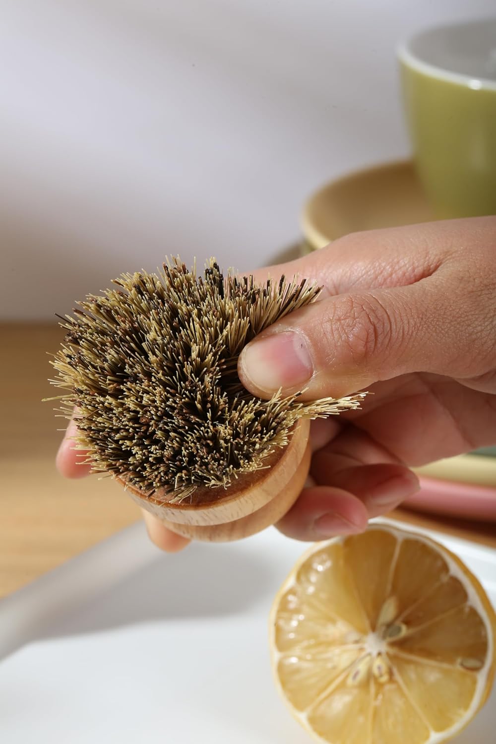 Dish Brush Kitchen Dish Scrub Brush for Dishes Bamboo Dish Brushe,Round Mini Cleaning Brush Dish Scrubbers Palm Scrub Brush Sink Scrub Brush,Washing Dishes,Vegetable,Pans, Set of 3